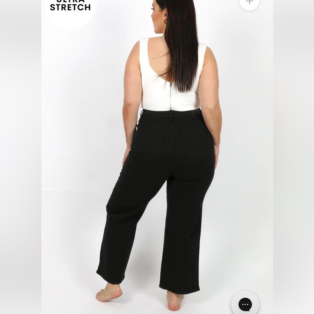 FAYT THE LABEL Walker Denim Jeans in Black / wide leg, high waist, high stretch - Picture 4 of 9